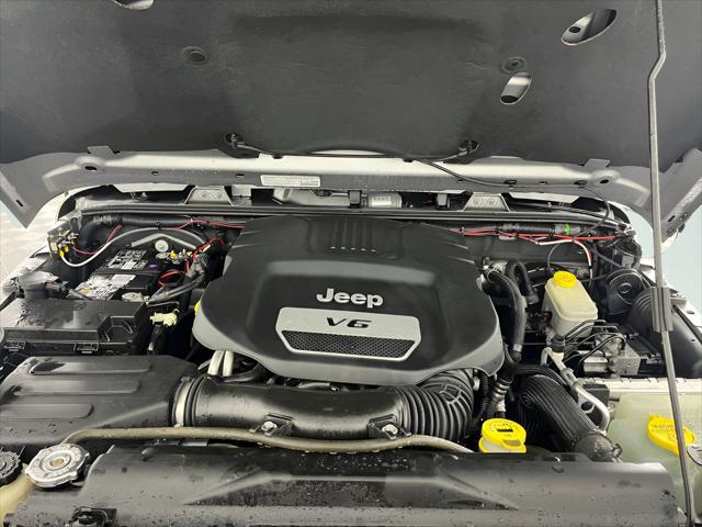 2014 Jeep Wrangler Unlimited Polar Edition