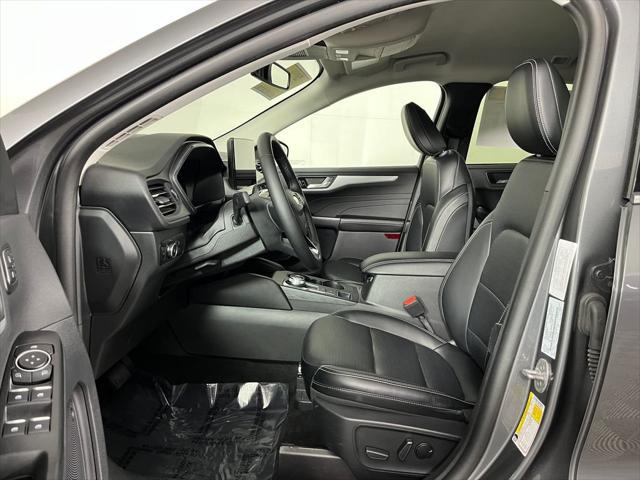 2025 Ford Escape Platinum