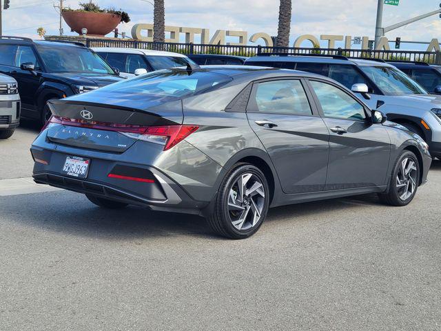 2025 Hyundai Elantra Hybrid SEL Sport