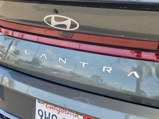 2025 Hyundai Elantra Hybrid SEL Sport