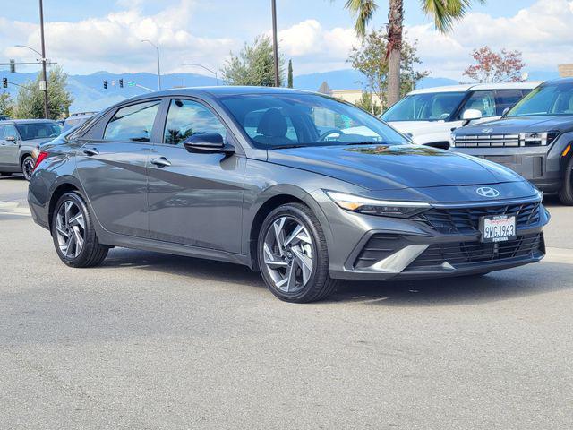 2025 Hyundai Elantra Hybrid SEL Sport