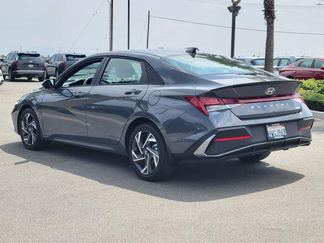 2025 Hyundai Elantra Hybrid SEL Sport