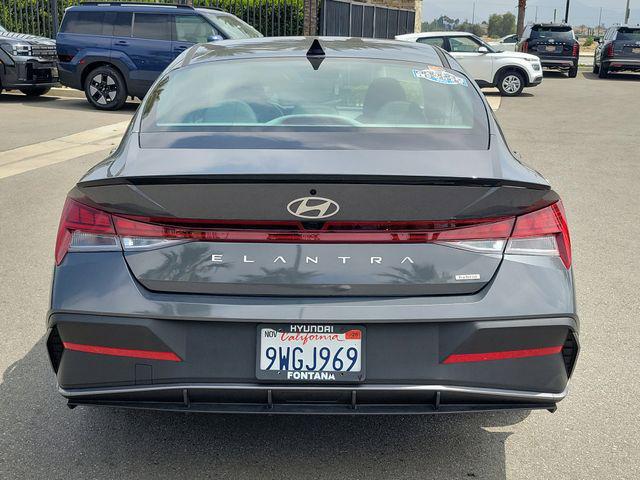 2025 Hyundai Elantra Hybrid SEL Sport