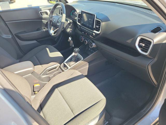 2026 Hyundai Venue SE