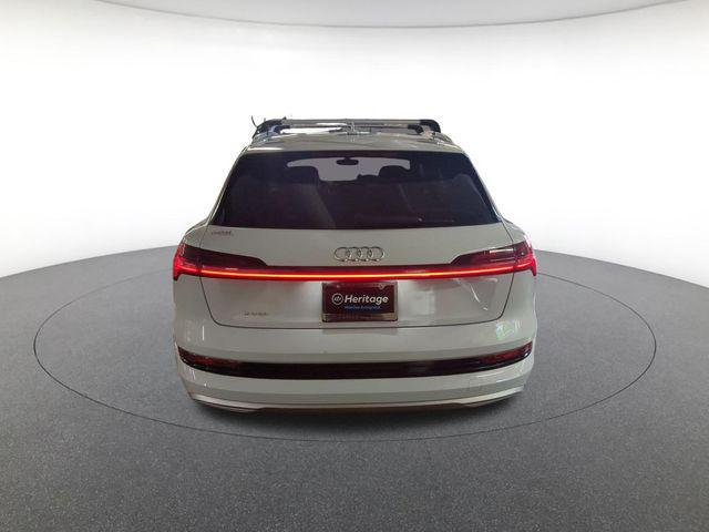 2019 Audi e-tron Premium Plus
