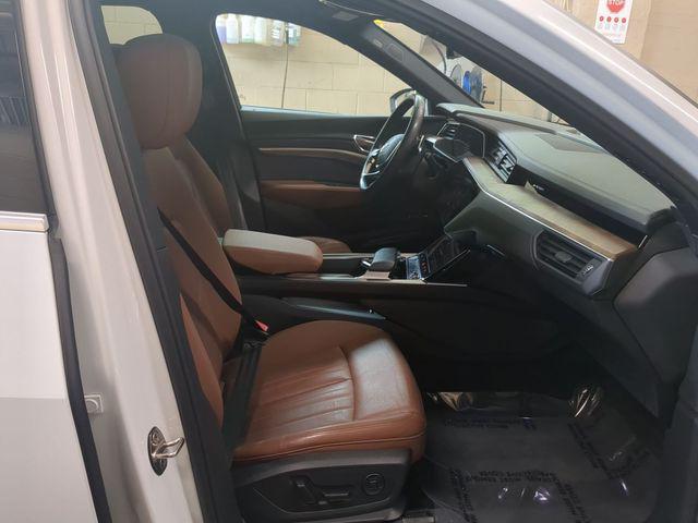 2019 Audi e-tron Premium Plus