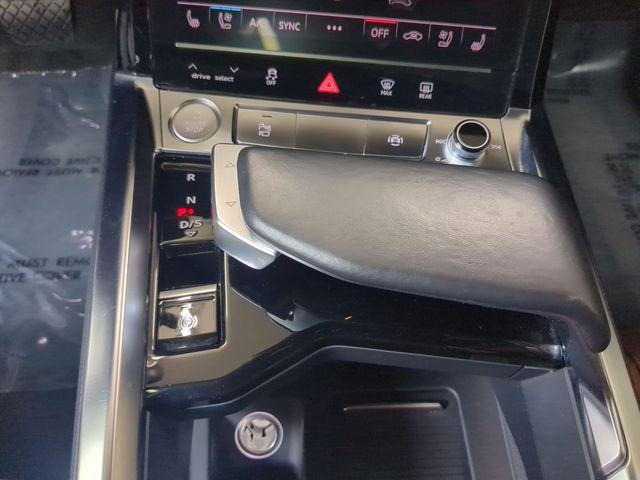 2019 Audi e-tron Premium Plus