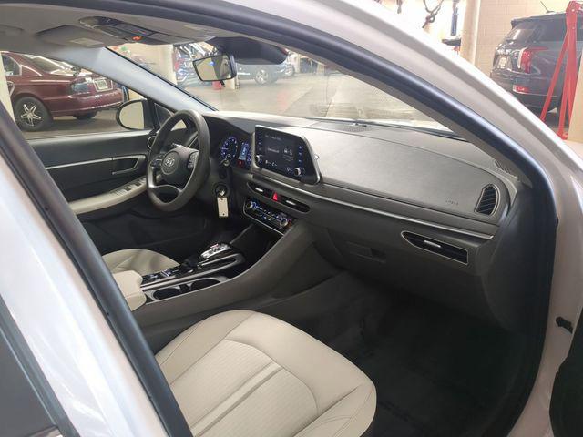 2023 Hyundai Sonata SE