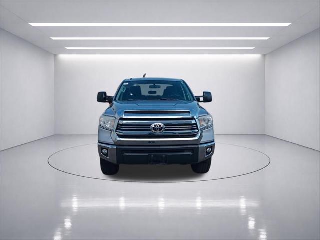 2016 Toyota Tundra SR5 5.7L V8