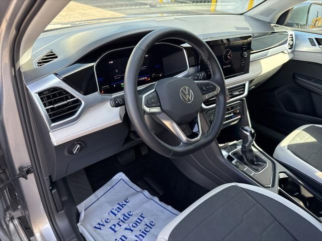 2025 Volkswagen Taos 1.5T SE