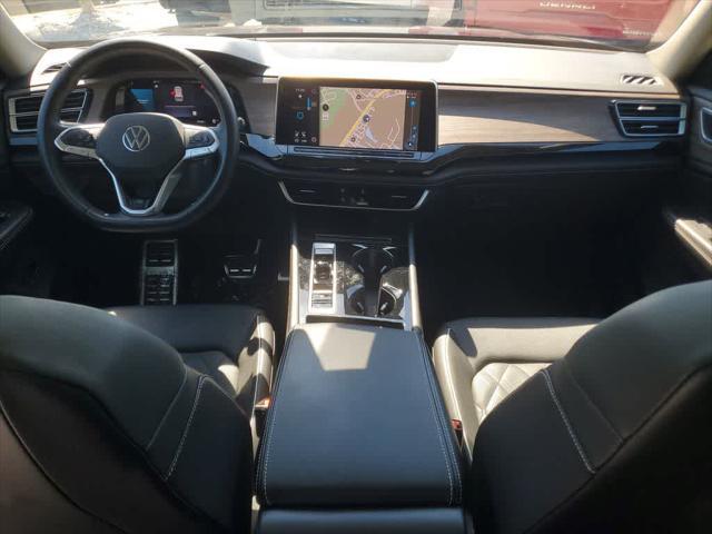 2024 Volkswagen Atlas 2.0T SEL Premium R-Line