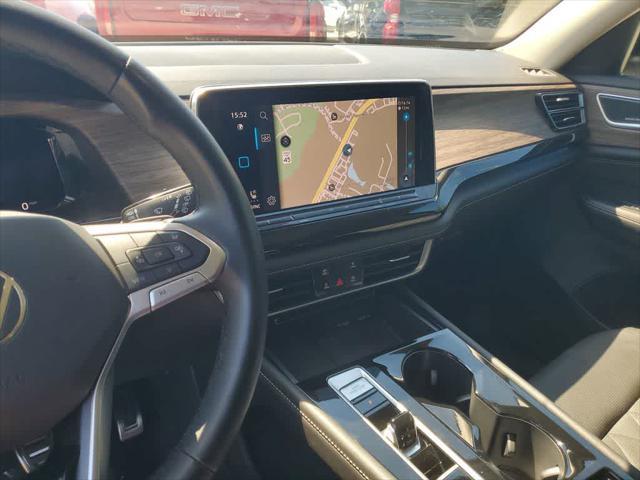 2024 Volkswagen Atlas 2.0T SEL Premium R-Line