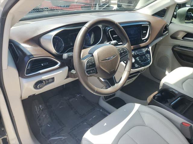 2017 Chrysler Pacifica Touring-L