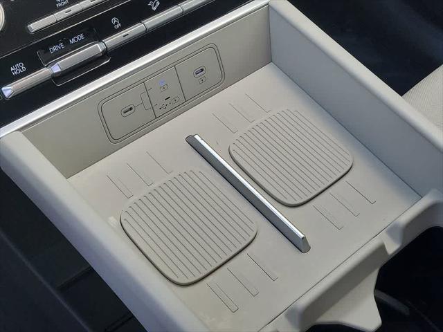 2025 Hyundai Santa Fe SE