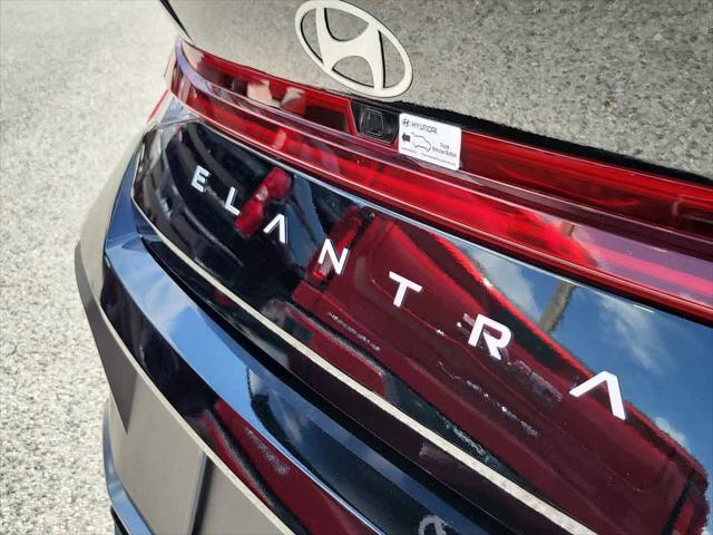 2025 Hyundai Elantra Hybrid SEL Sport