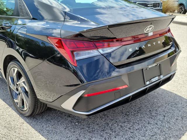 2025 Hyundai Elantra Hybrid SEL Sport