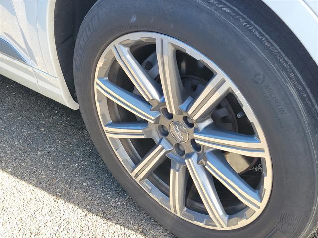 2019 Audi Q7 45 Premium
