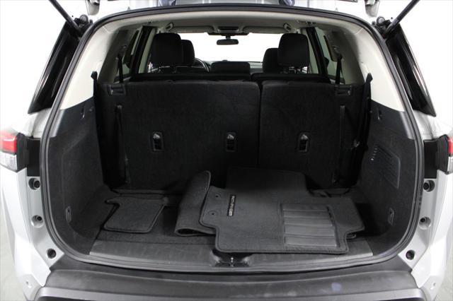 2024 Nissan Pathfinder SV FWD