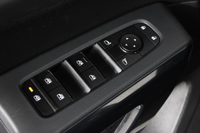 2024 Nissan Pathfinder SV FWD