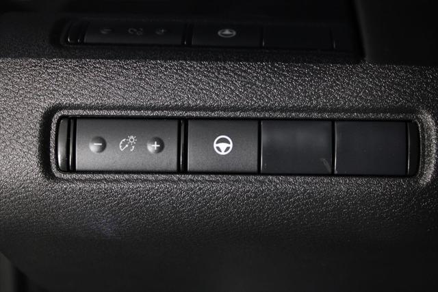 2024 Nissan Pathfinder SV FWD
