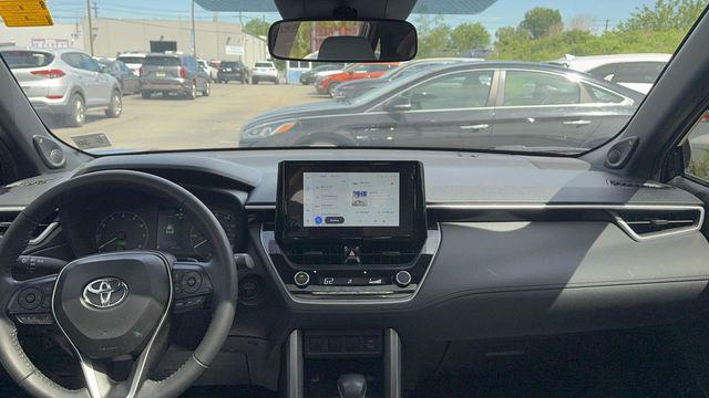 2025 Toyota Corolla Cross Hybrid SE