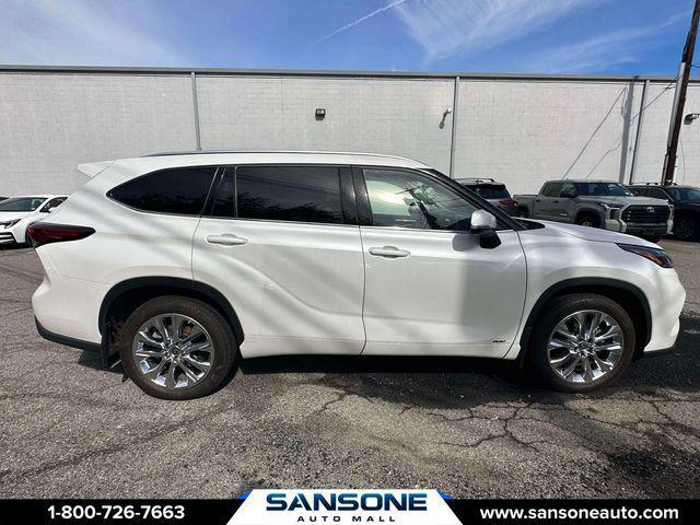 2023 Toyota Highlander Hybrid Limited