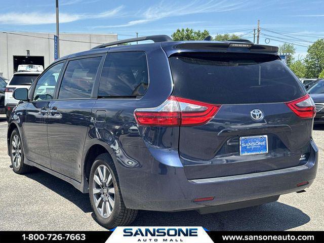 2020 Toyota Sienna LE