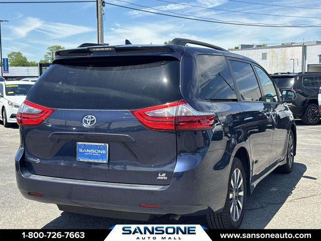 2020 Toyota Sienna LE