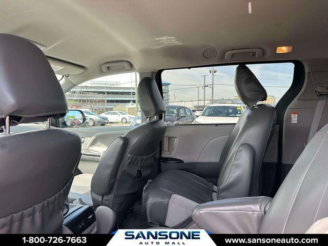 2020 Toyota Sienna LE