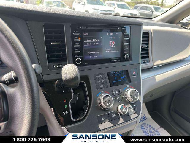 2020 Toyota Sienna LE