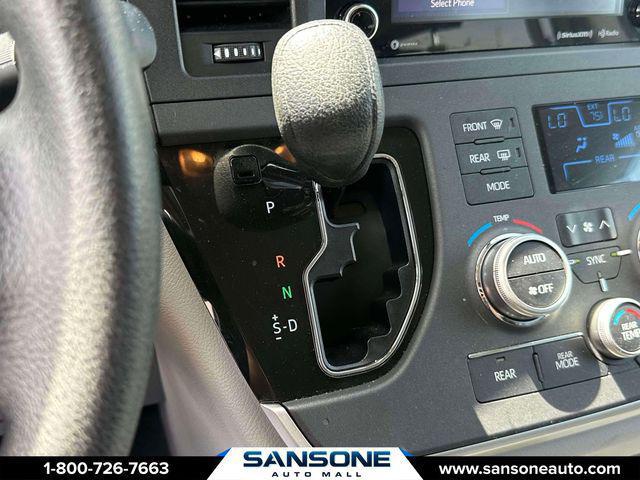 2020 Toyota Sienna LE