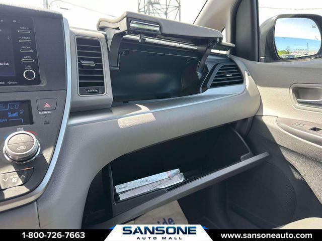 2020 Toyota Sienna LE