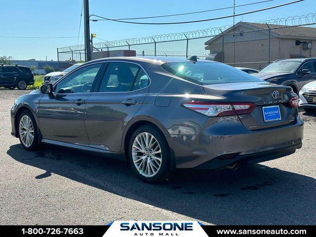 2020 Toyota Camry XLE Hybrid