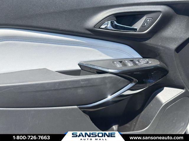 2025 Chevrolet Trax FWD LT