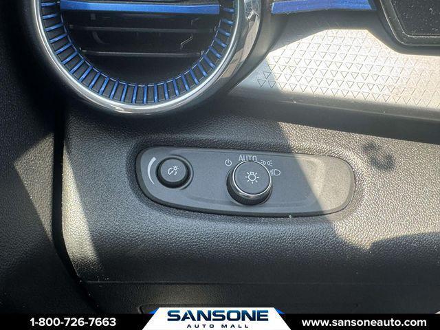2025 Chevrolet Trax FWD LT