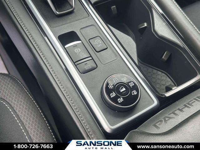 2024 Nissan Pathfinder SV 4WD