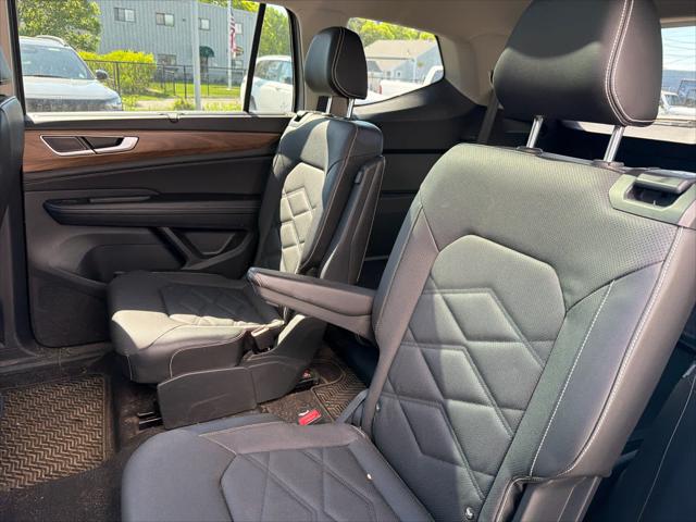 2024 Volkswagen Atlas 2.0T SE w/Technology