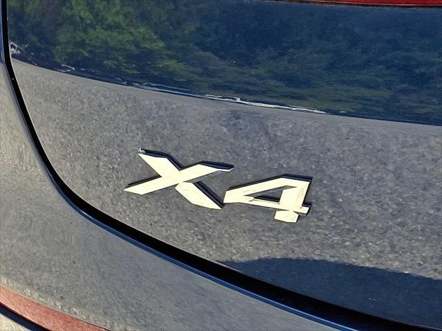 2023 BMW X4 xDrive30i