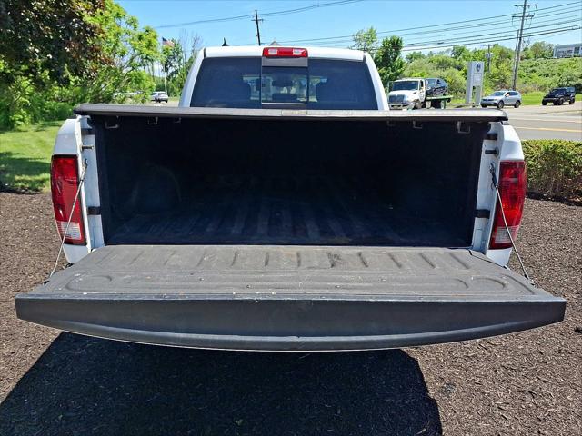 2019 Ram 1500 Classic SLT Crew Cab 4x4 6'4" Box