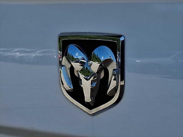 2019 Ram 1500 Classic SLT Crew Cab 4x4 6'4" Box