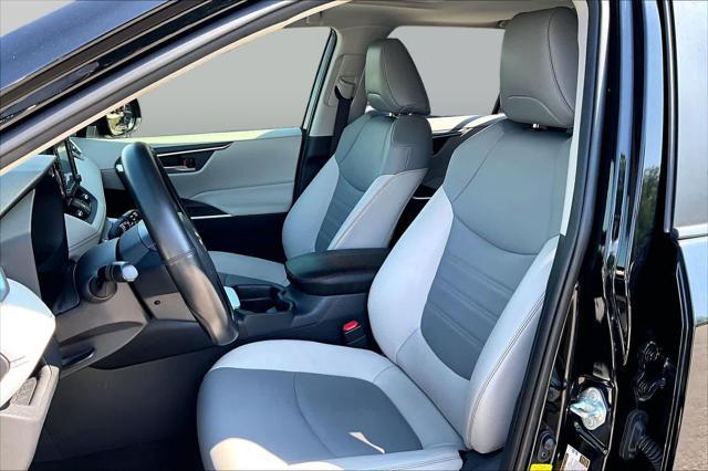 2019 Toyota RAV4 XLE Premium