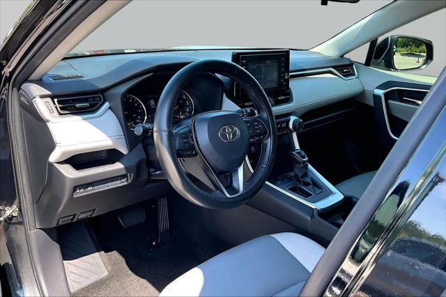 2019 Toyota RAV4 XLE Premium