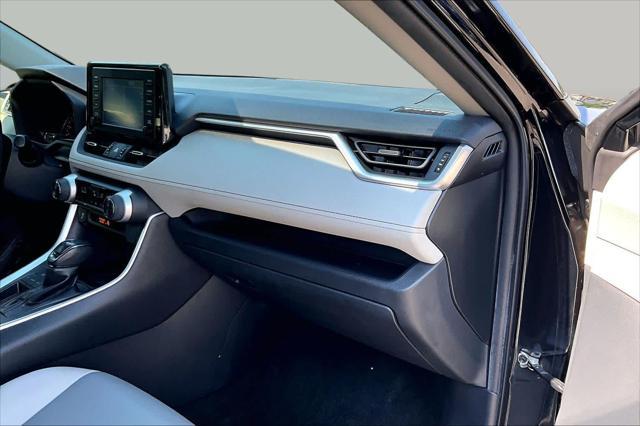 2019 Toyota RAV4 XLE Premium