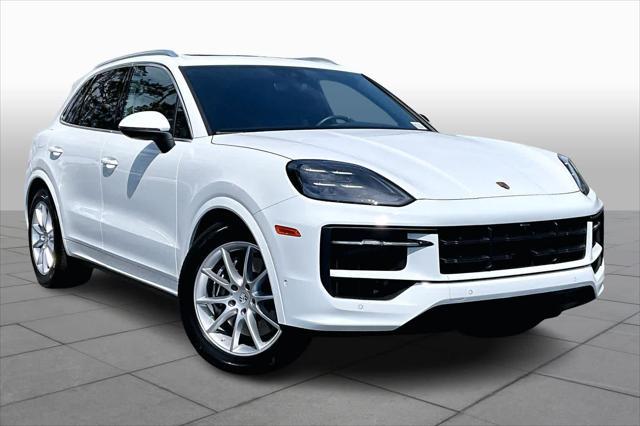 2025 Porsche Cayenne AWD