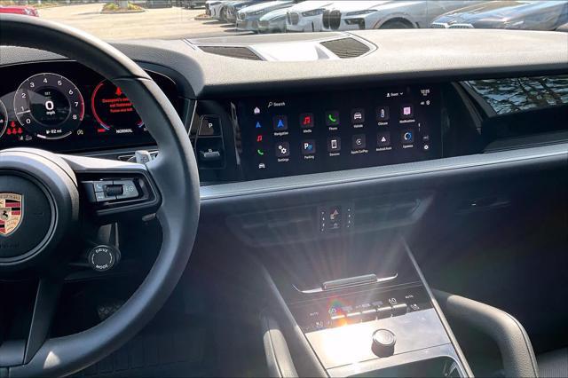 2025 Porsche Cayenne AWD