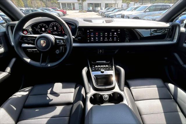 2025 Porsche Cayenne AWD