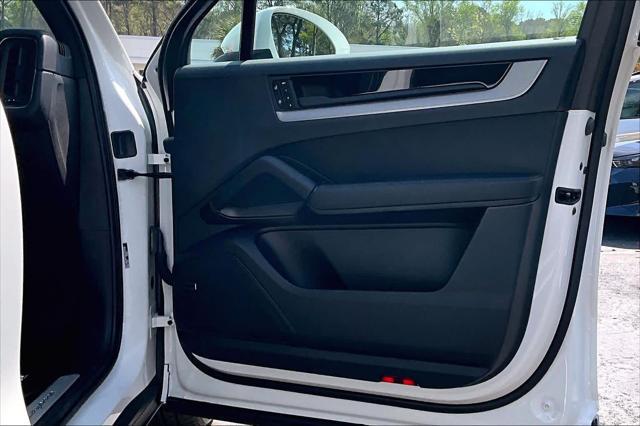 2025 Porsche Cayenne AWD