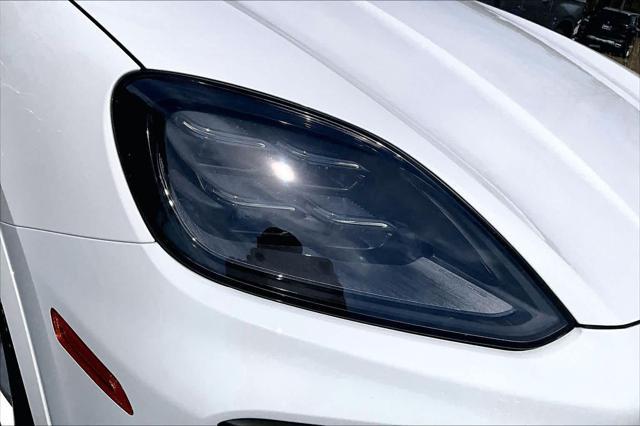 2025 Porsche Cayenne AWD