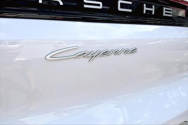 2025 Porsche Cayenne AWD