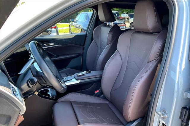 2025 BMW X2 xDrive28i